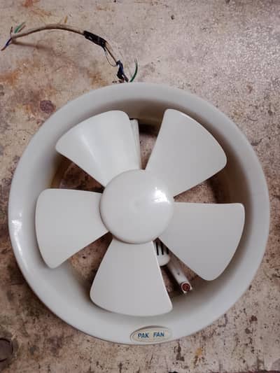 Pak exhaust fan