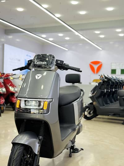 Yadee yadea evee bike motorcycle scooter new ramza aima metro