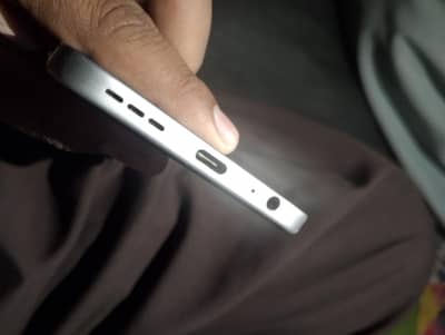 Infinix hot 60 pro 8/128  condition 10/9.5