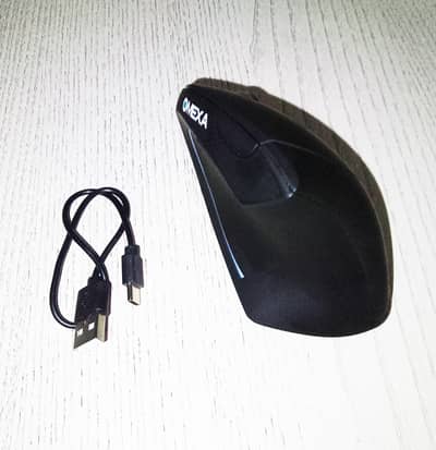 Omexa Flowgrip Wireless Vertical Ergonomic Mouse - Like New