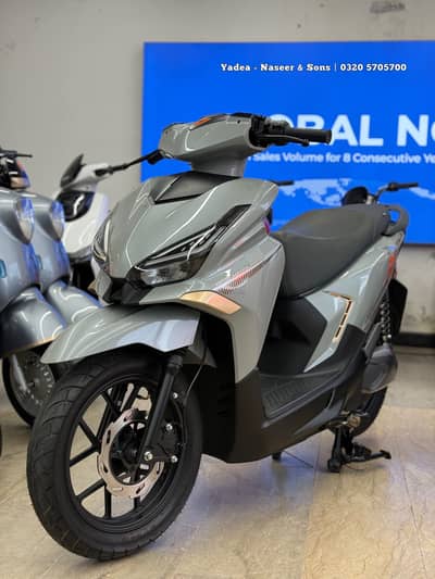 Scooter scooty ev electric bike scooty yadea ramza evee metro aima