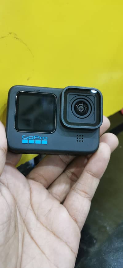 GoPro Hero 10 Black + Accessories + 32GB Card | Excellent Condition