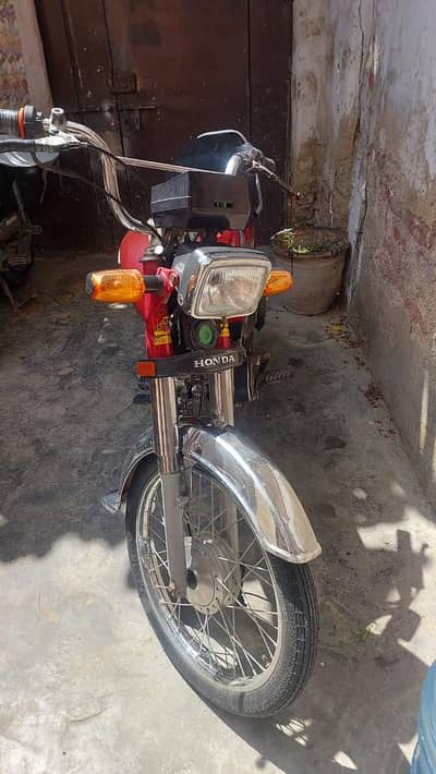 Honda CD 70 2016 model