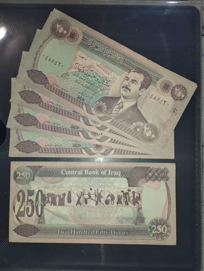Banknote currency notes old