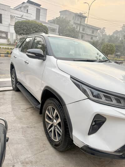 Fortuner v full option totaly shower
