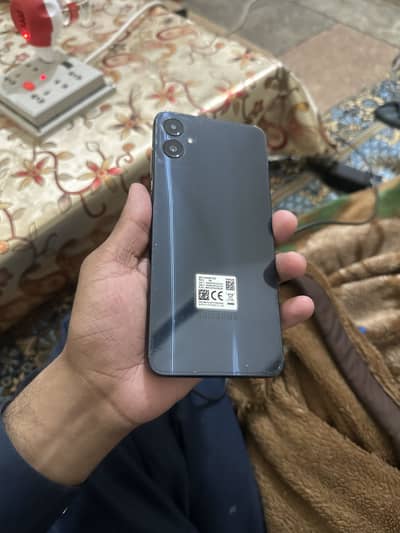 Samsung A05 64 gb 4gb ram