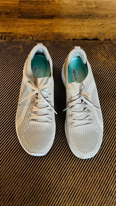 Skechers Original Boots – Comfortable & Stylish