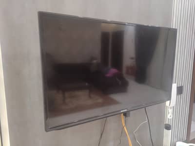 40 Inch Samsung Smart TV available