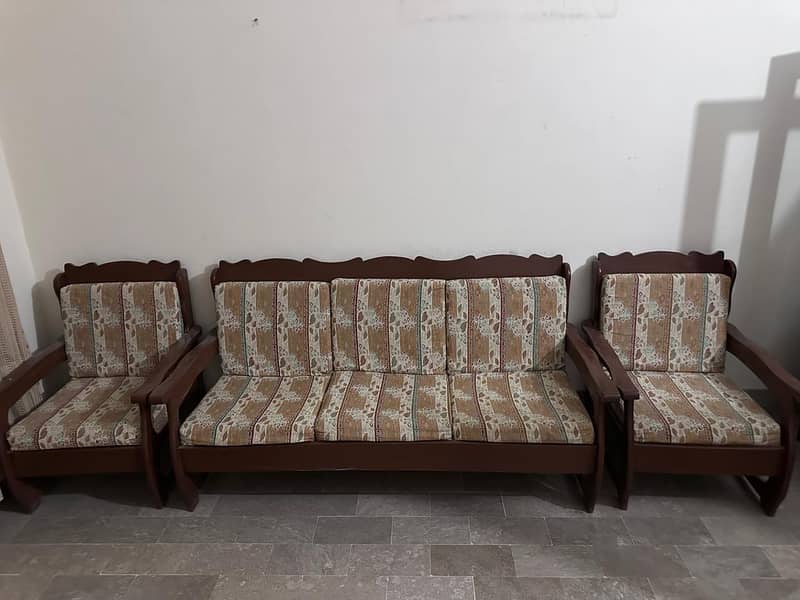 Good  Condition Sofa Set 0