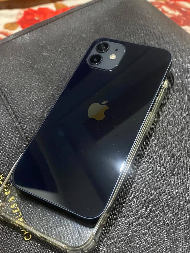 iphone 12 mint condition 5