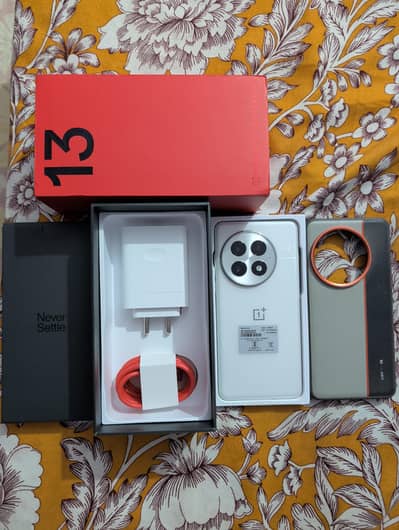 Oneplus 13 16/512 GB Arctic Dawn only Box Opened Phone