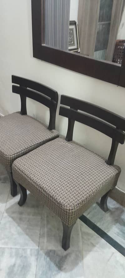 Bed room chairs