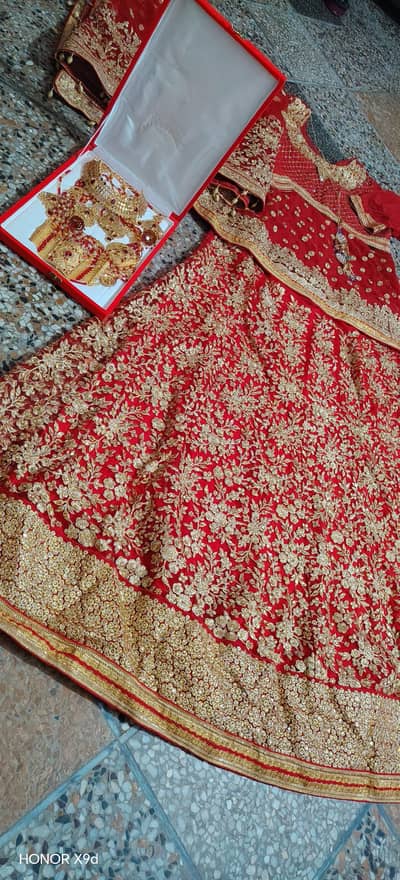 groom lehnga red colour heavy embroidery