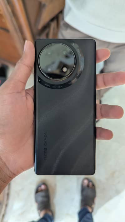 TECNO CAMON 30S 8 GB 256 GB ALL OK JUST LIKE NEW WITH BOX AND CHARGER