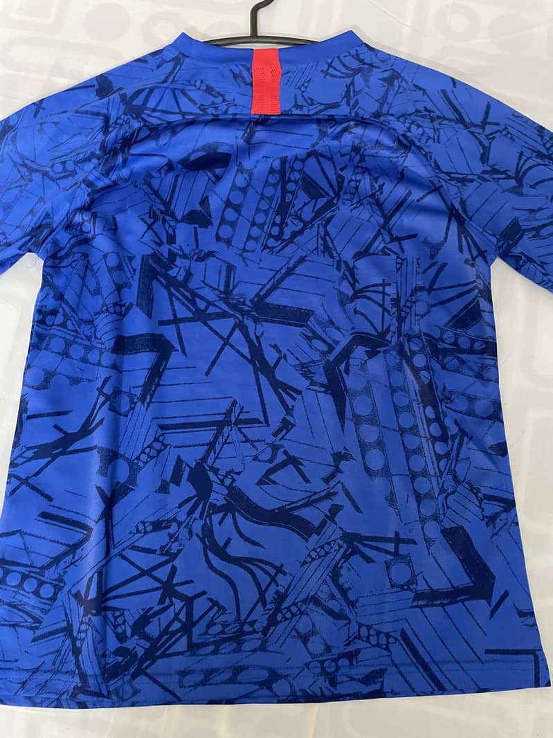 Preloved jerseys/kit 1