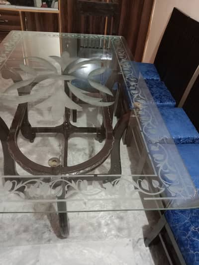 Dining table with 6 chairs