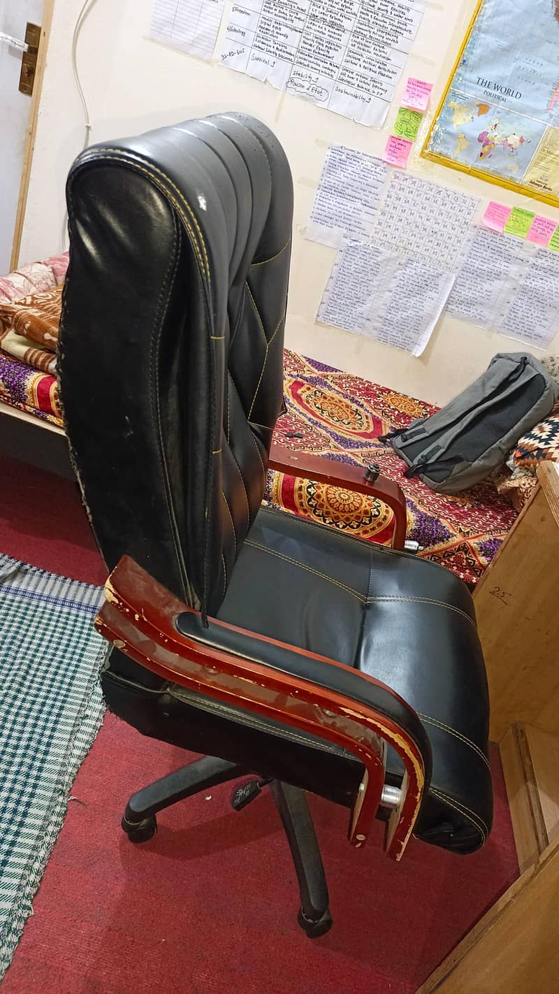 Table & chair setup 3