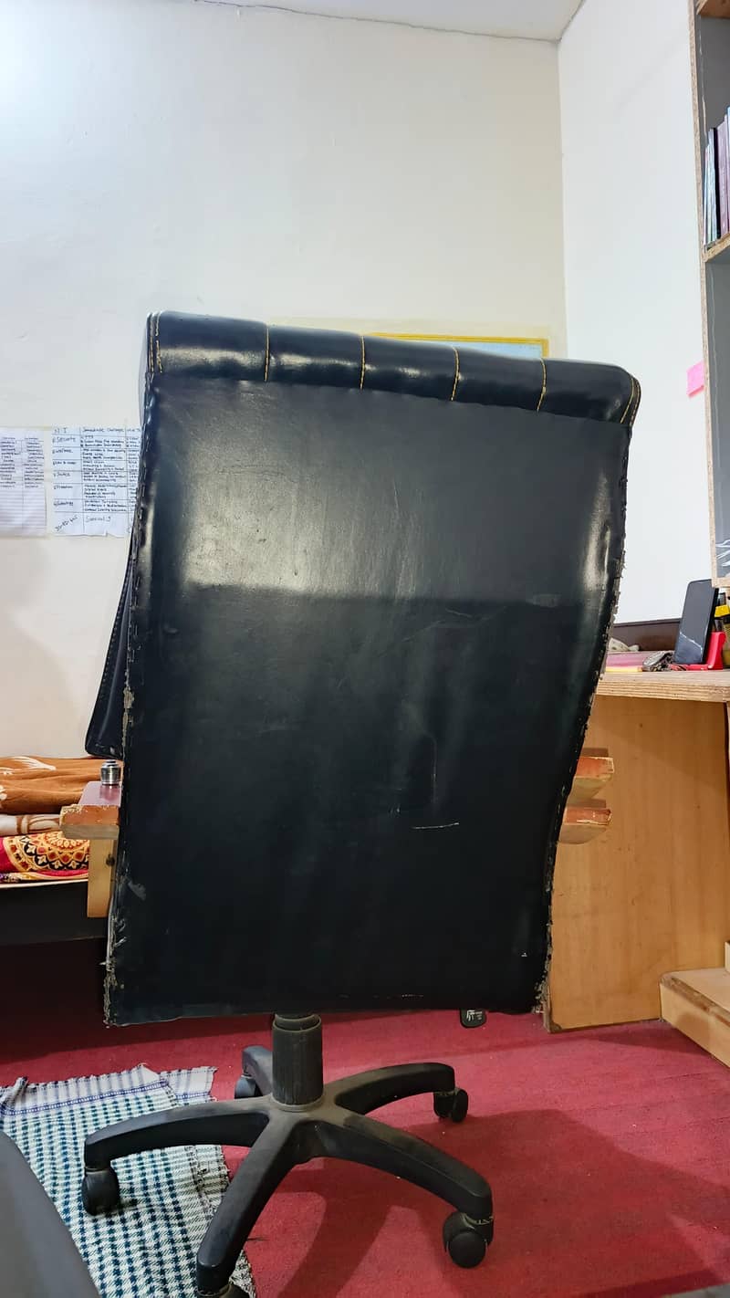 Table & chair setup 4