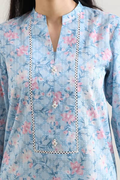 Branded Lawn Suit 3 Piece – New Collection