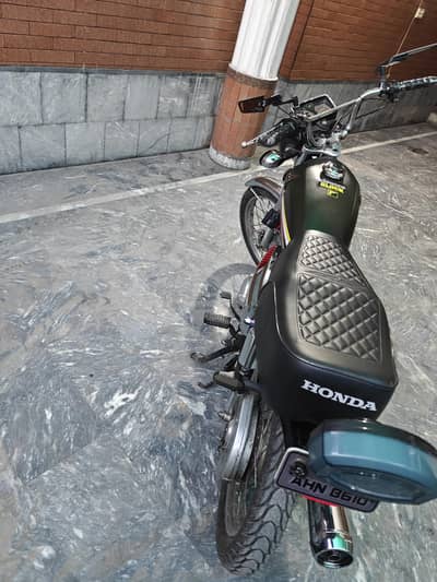 bike 125 Honda self start