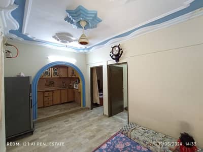 PRIME LOCATION FIRST FLOOR FLAT