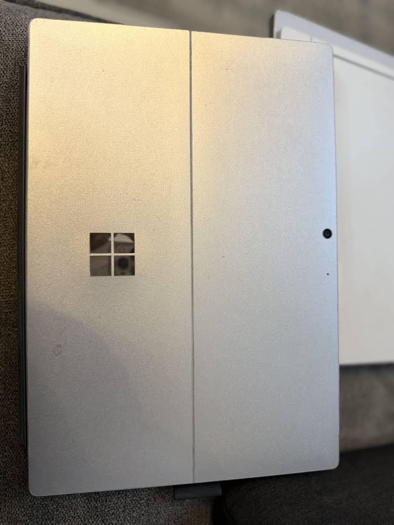 Surface pro 7+ 3