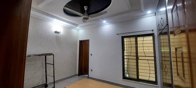 5 Marla House For Sale Ideal Location | Ready To Move