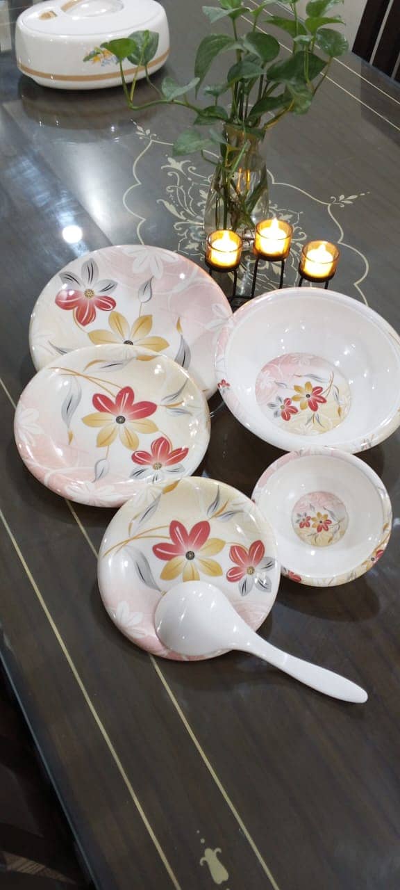 Plastic Dinner Set 0