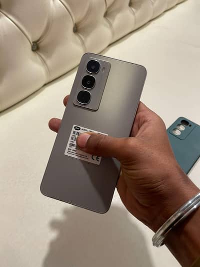 full box new phone 6+6/128