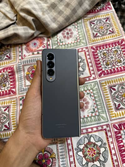 Samsung Galaxy Z fold4 256gb