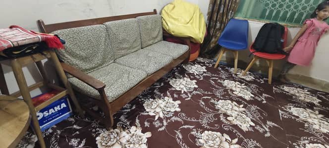 Sofa Set for Sale – 5 Seater – Good Condition – Urgent Sale