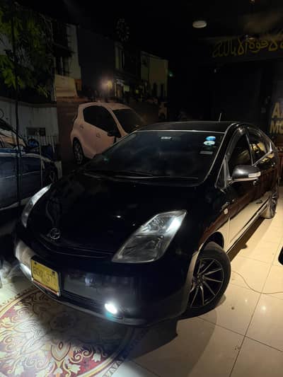 *TOYOTA PRIUS MODEL 2911/15 REG *PEARL BLACK*