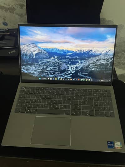 Dell Inspiron 5518 i7 11370H