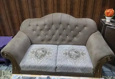 2 seater sofa brand new hai