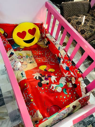 Baby cot bed