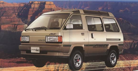 Toyota Liteace Van Available for Rent