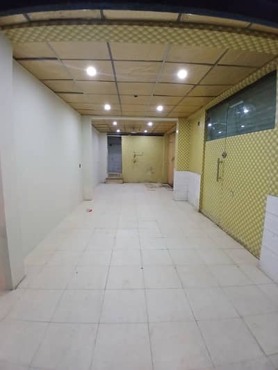 COMMERCIAL SHOP AVAILABLE FOR RENT AT IDEAL LOCATION
