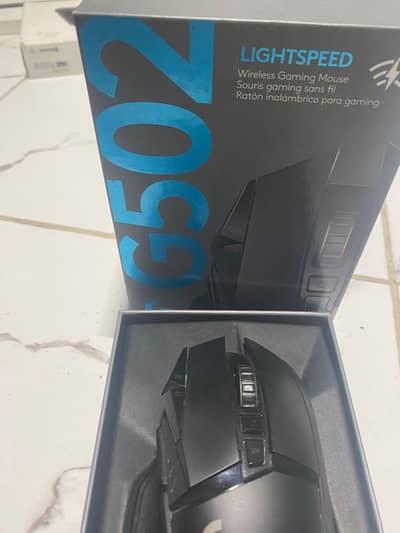 Logitech G502 light speed wireless RGB gaming mouse