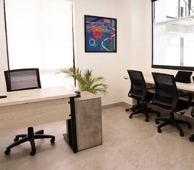 Female Office Assistant in Textile Office Gulberg