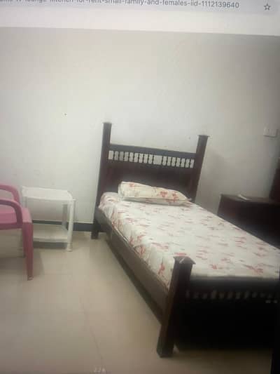 i. 8 single Room For Rent