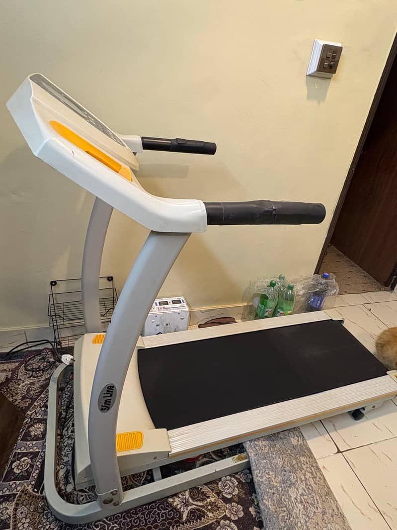 Automatic Slim Line Treadmill 0