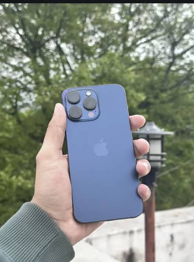 iphone 15 pro max jv with box 10/10 condition 95% battery health