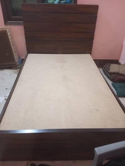 single bed 6*4 with mattress 6*4. condition 10/10