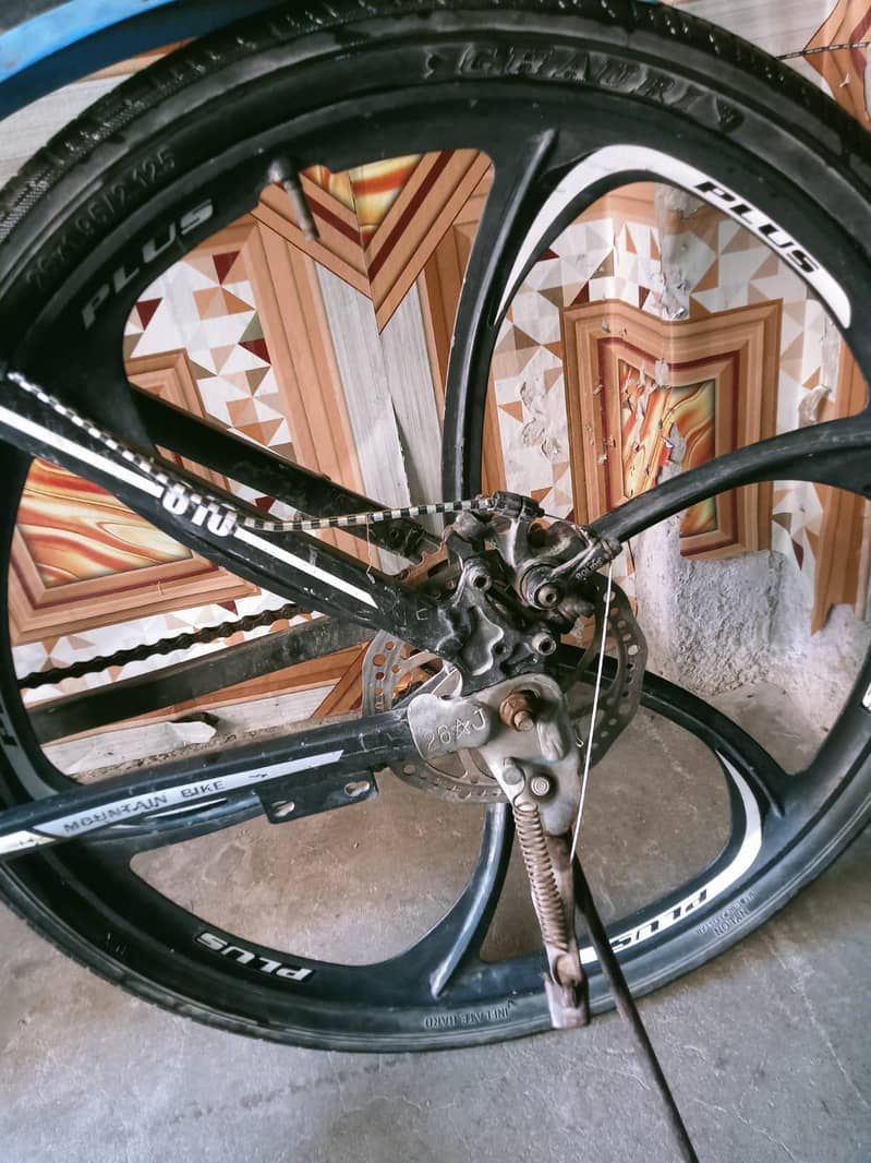 plus Modren cycle. . 5