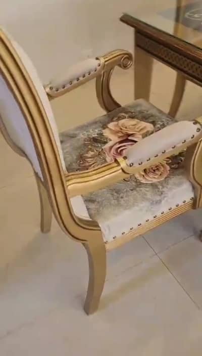 Dining Table+Eight chairs