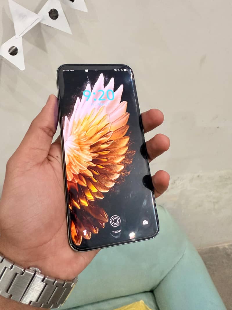 Techno Spark 40 pro plus 4