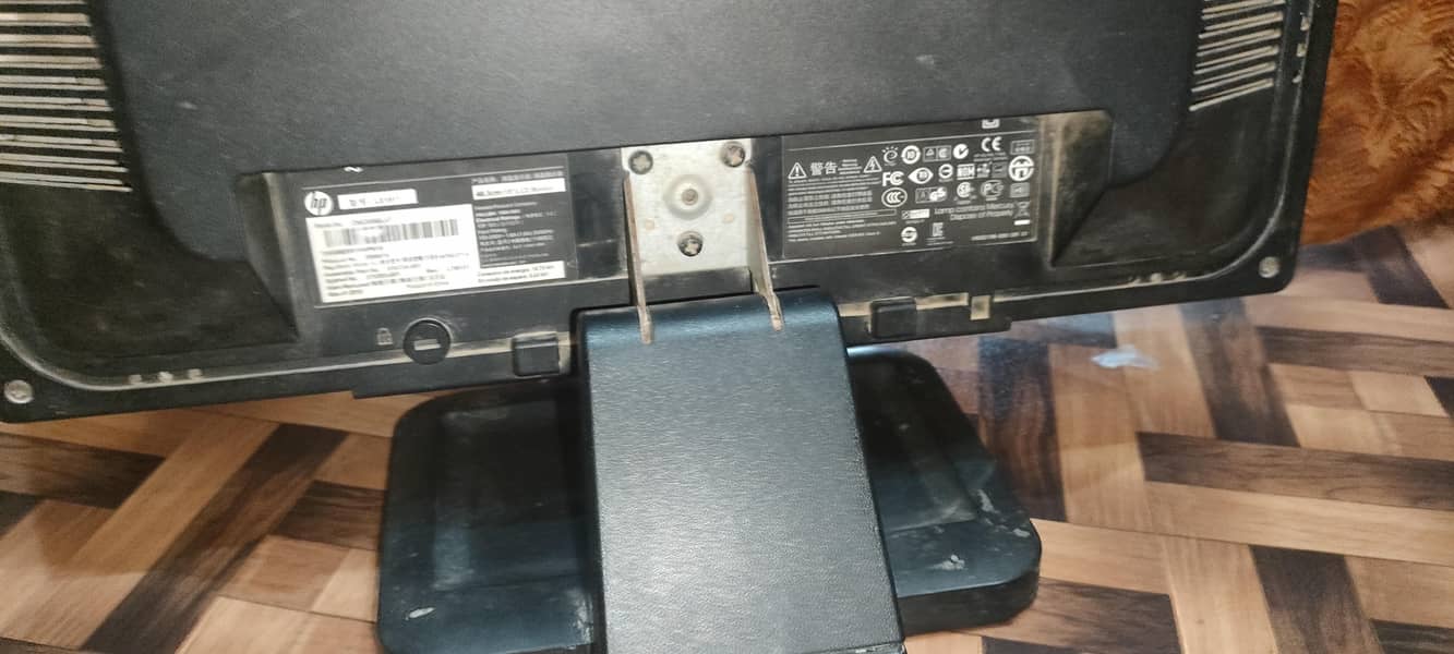 Hp Desktop Computer Set  (CPU / LCD) 1