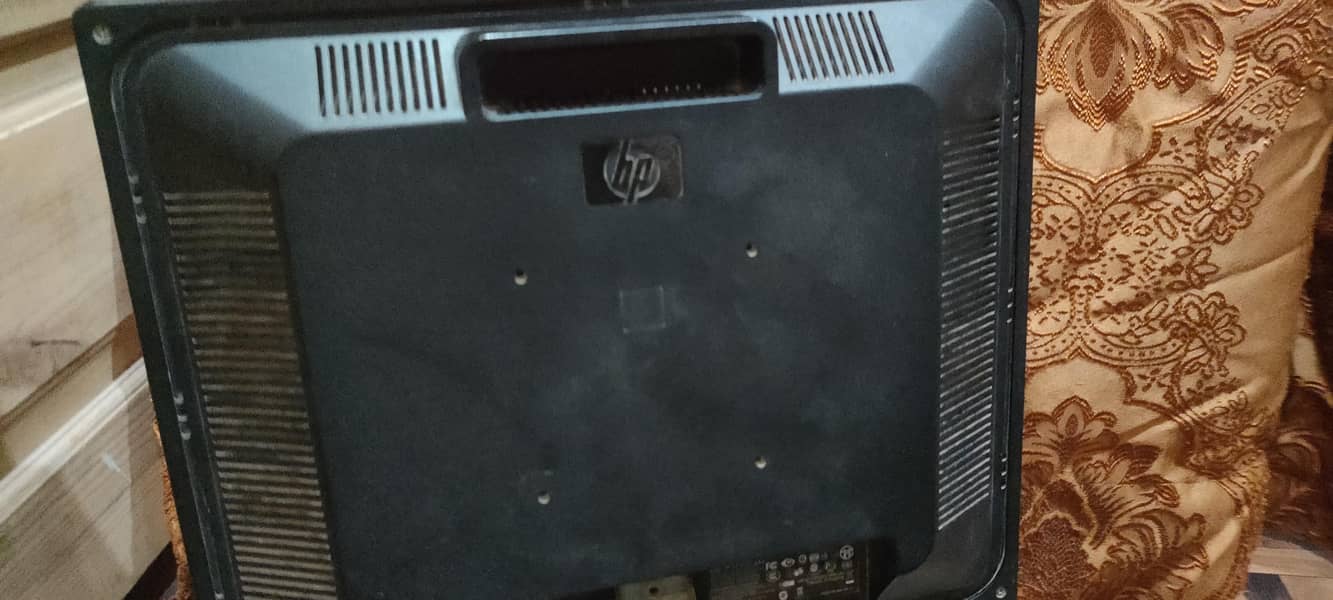 Hp Desktop Computer Set  (CPU / LCD) 2