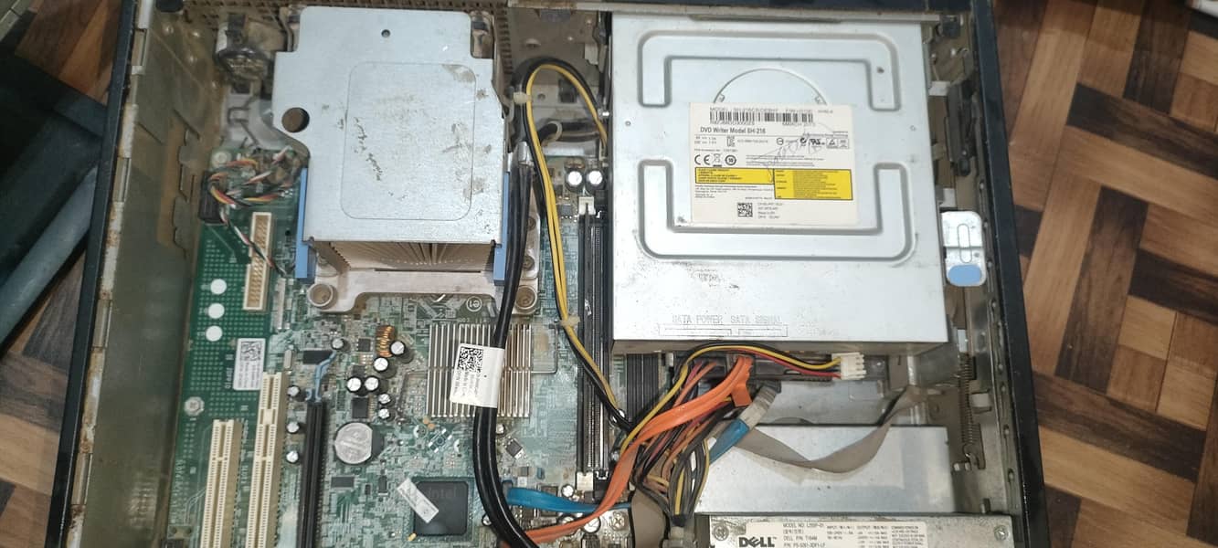 Hp Desktop Computer Set  (CPU / LCD) 3