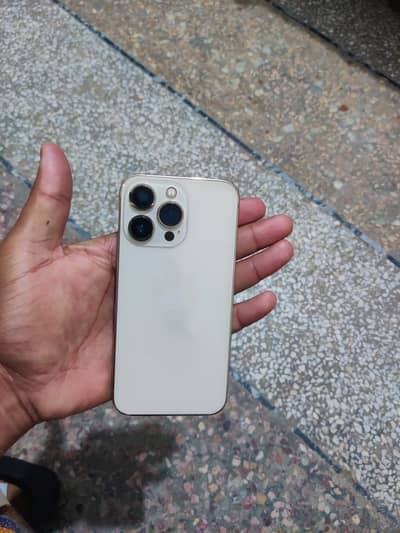 i phone 13 pro 128 gb 76 bettery health factory unlock 03081345861